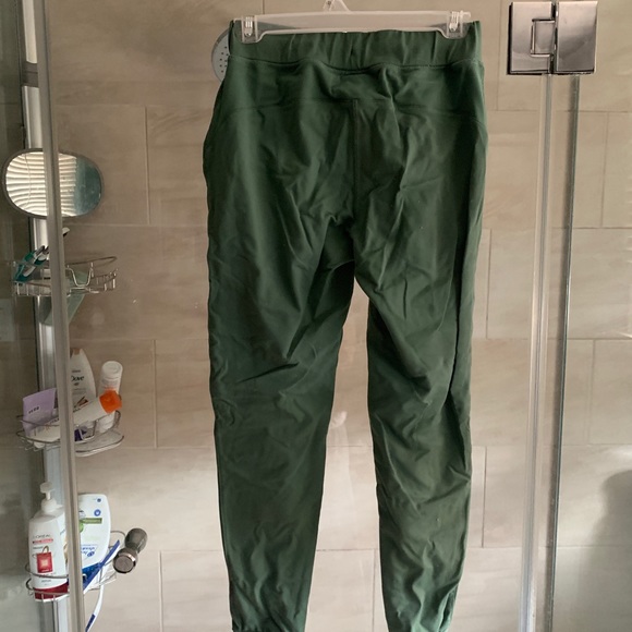 Alphalete Joggers - Picture 4 of 4